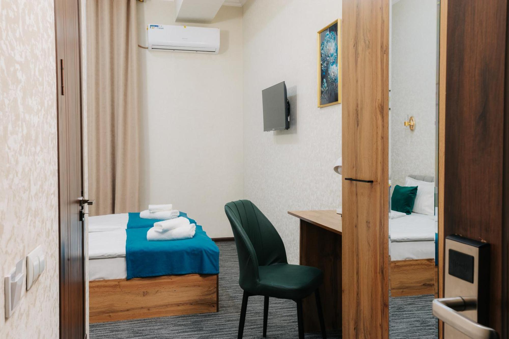 Resident Hotel 塔什干 外观 照片